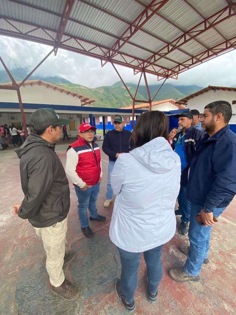 Ministerio de Comercio Nacional apoya a comerciantes y productores afectados por lluvias en el páramo de Mérida