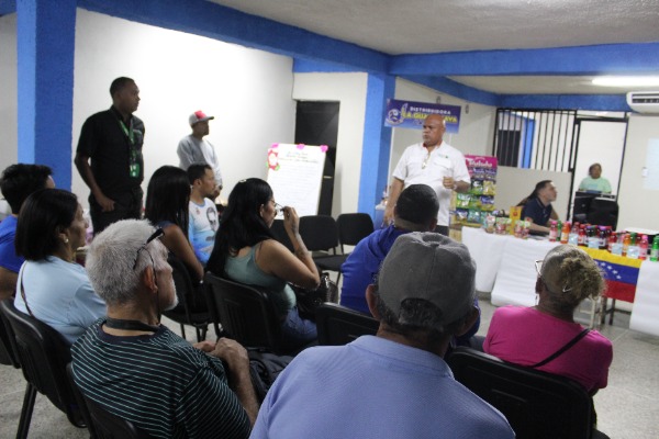 Plan Bodega avanza con acuerdos de distribución y financiamiento en la Comuna A Golpe de Timón