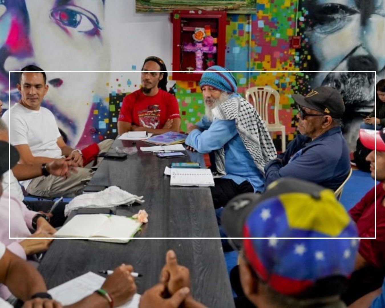 Mesa de trabajo traza hoja de ruta hacia la industrialización de las comunas