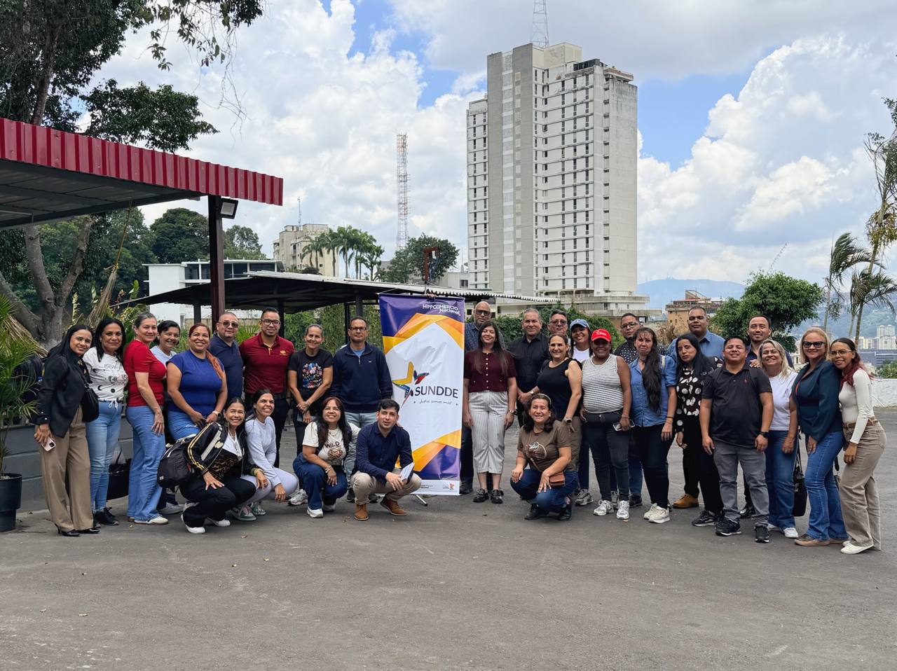 Fiscales de la SUNDDE Distrito Capital actualizan conocimientos técnicos para garantizar una atención eficiente