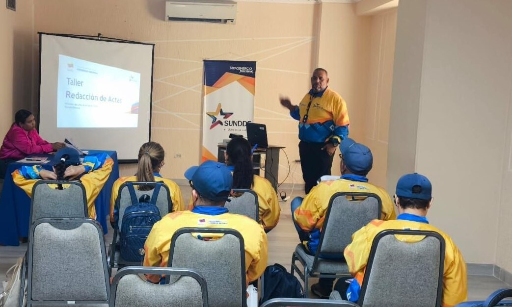 Taller «Hablemos Sundde» fortalece atención ciudadana en Zulia