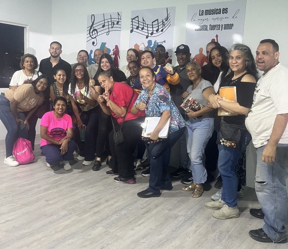 Comuneros de Sarría se capacitan en Emprendimiento y Marketing Digital