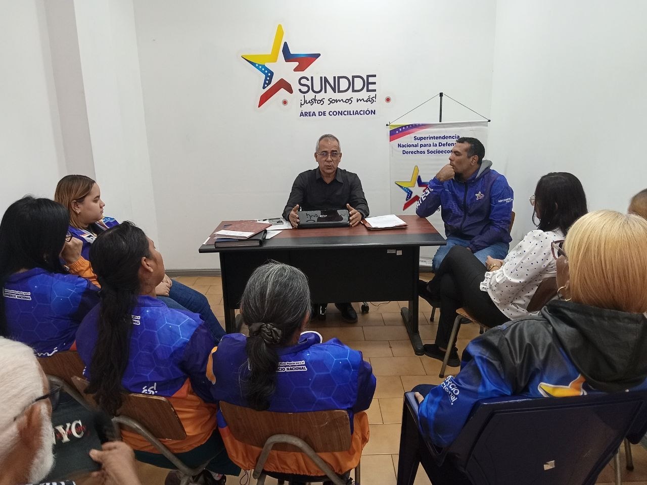 ​Sundde e Inces capacitan a fiscales y comunas en formación económica 